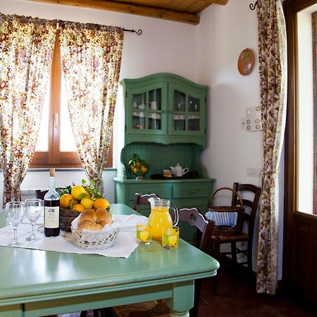 Agriturismo Le Case Di Civi Маскали Номер фото